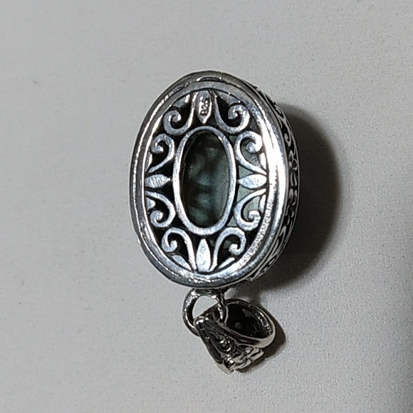 Labradorite Pendant - Picture 3 of 5